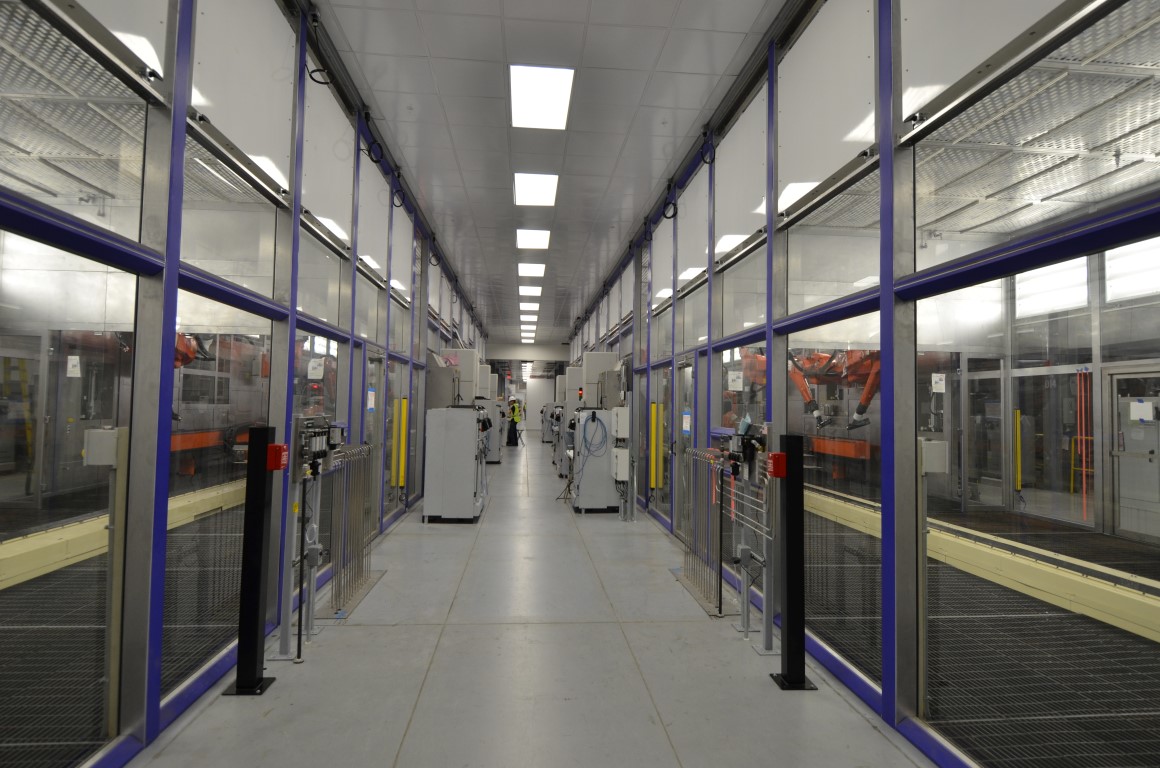 Paint spray booths with cleanroom